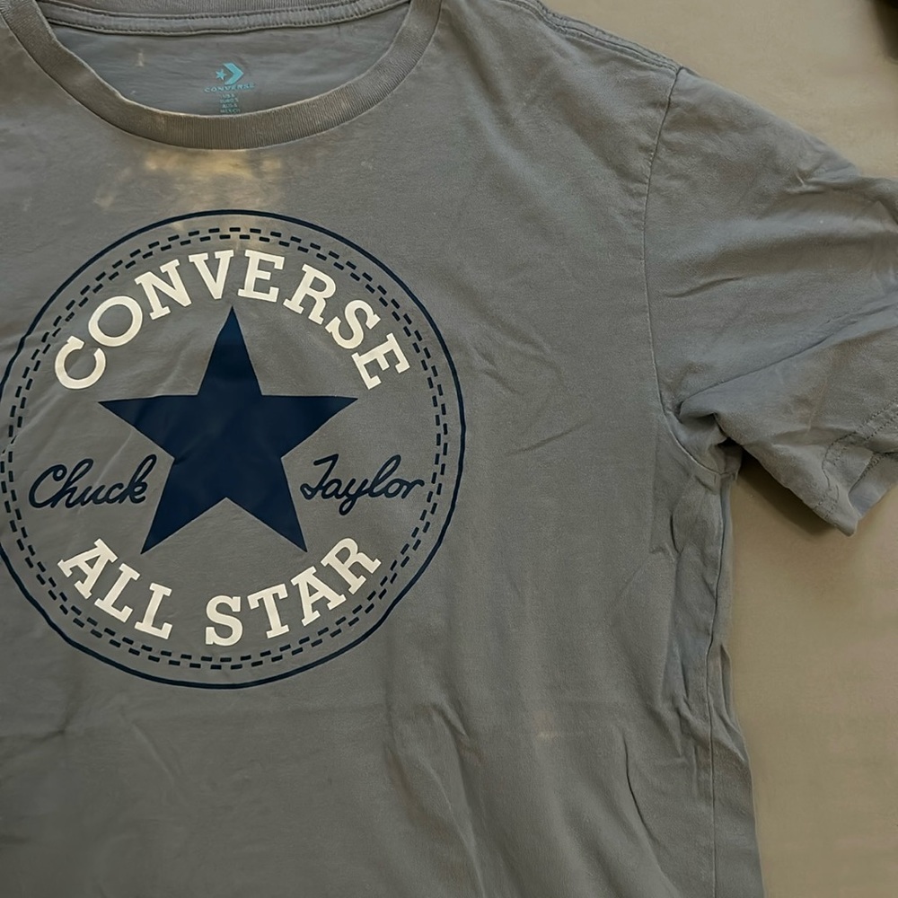 Converse T-shirt size small​